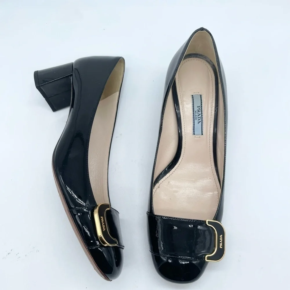 Prada Black Patent leather logo embellished block heel pumps EU37